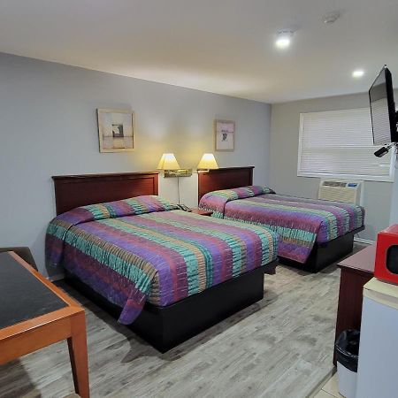 Knights Inn Кобург Екстер'єр фото