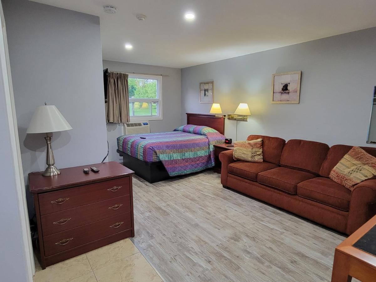 Knights Inn Кобург Екстер'єр фото