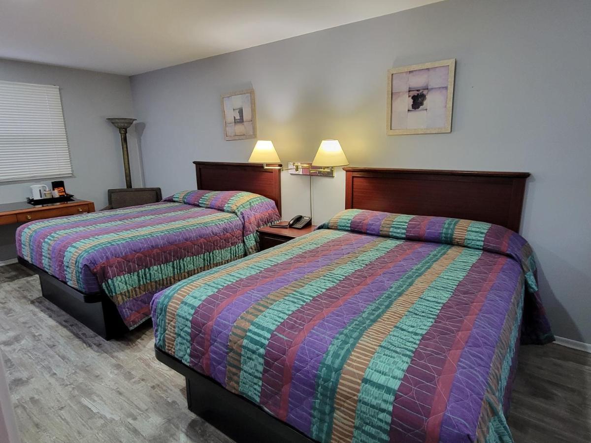Knights Inn Кобург Екстер'єр фото