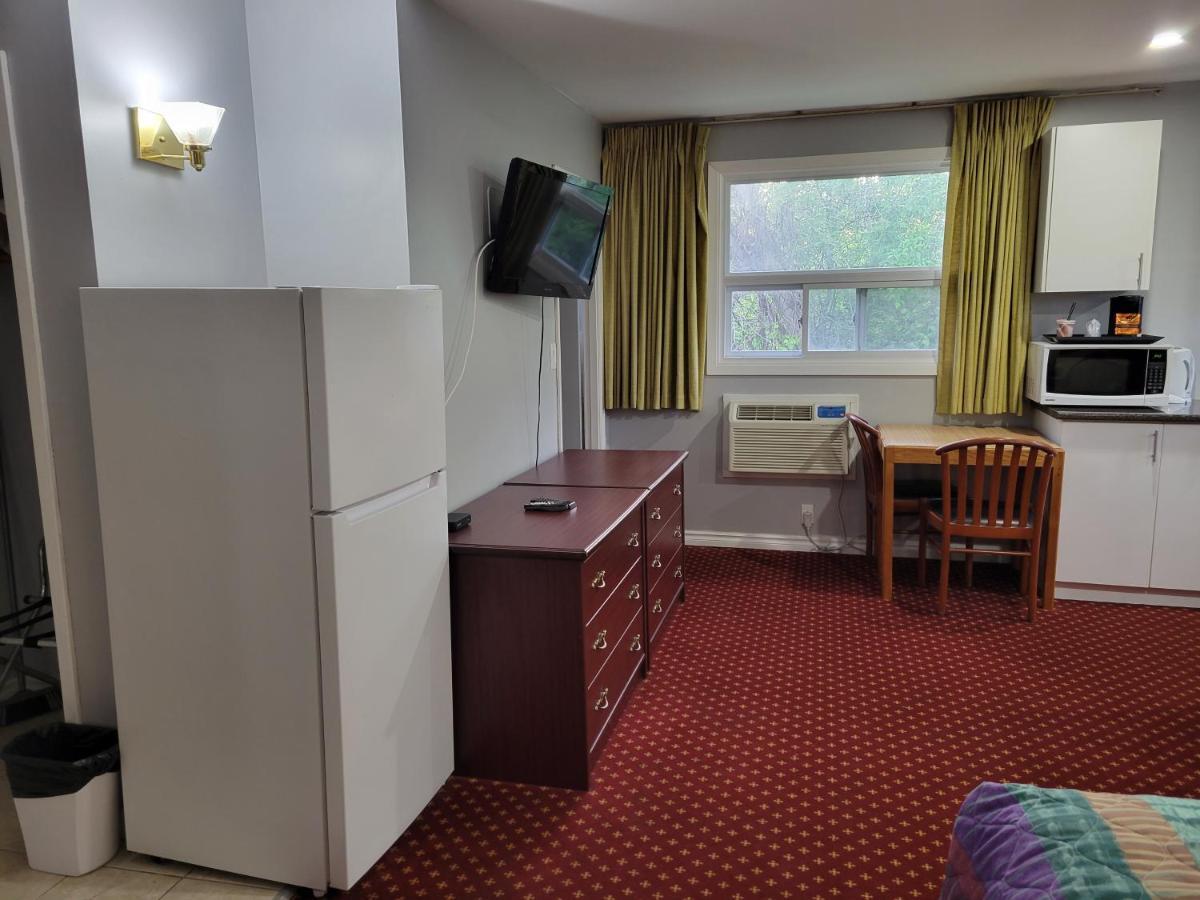 Knights Inn Кобург Екстер'єр фото