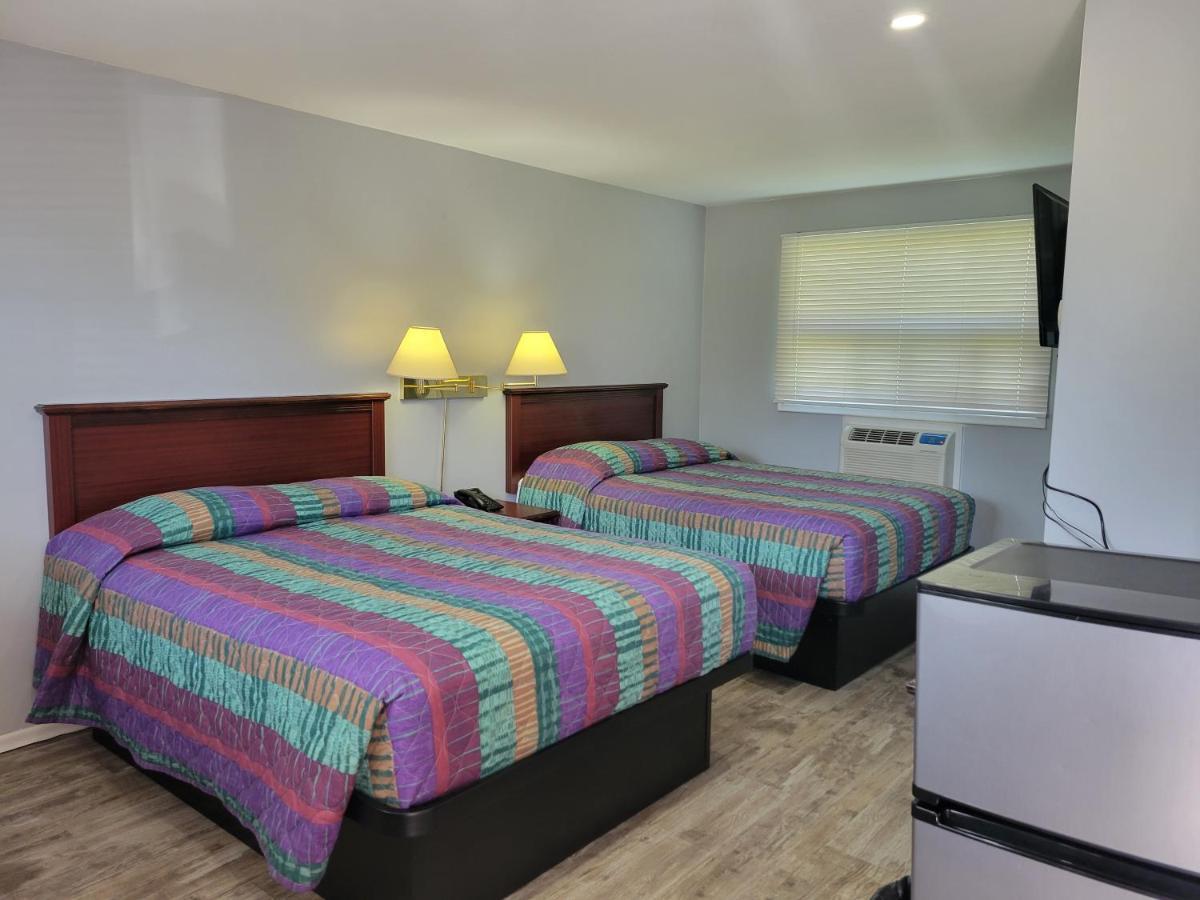 Knights Inn Кобург Екстер'єр фото