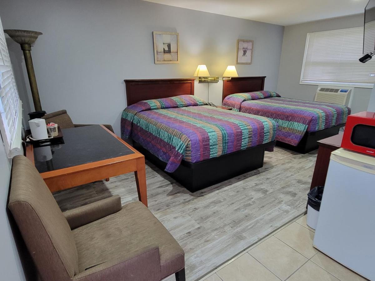 Knights Inn Кобург Екстер'єр фото