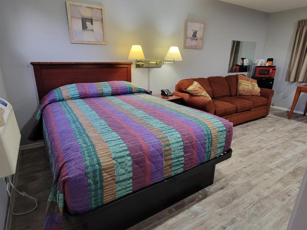 Knights Inn Кобург Екстер'єр фото
