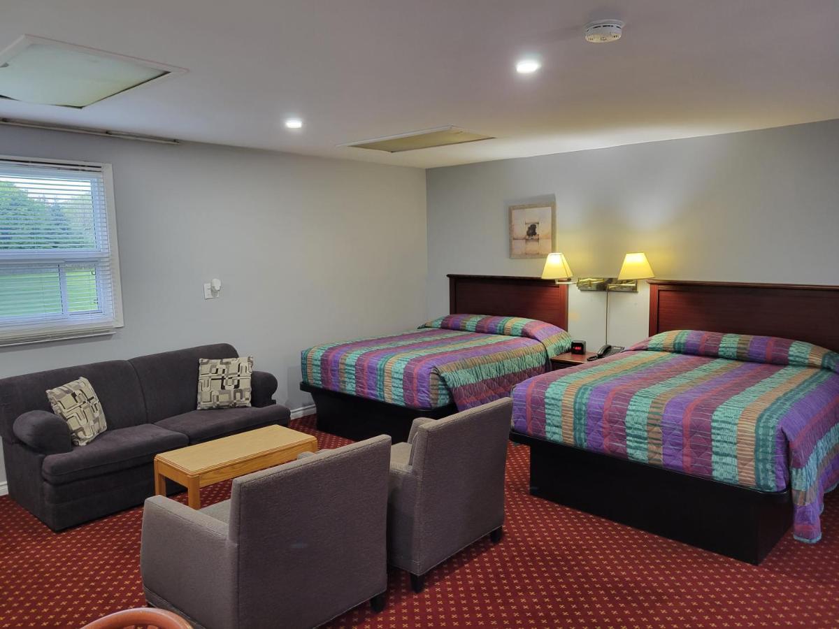 Knights Inn Кобург Екстер'єр фото