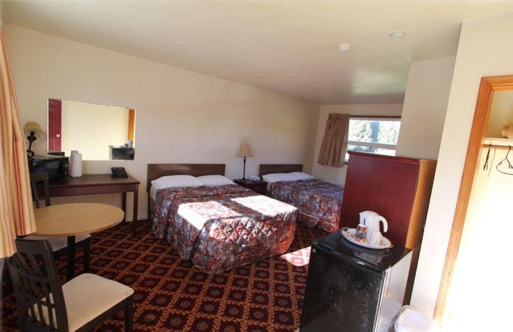 Knights Inn Кобург Екстер'єр фото